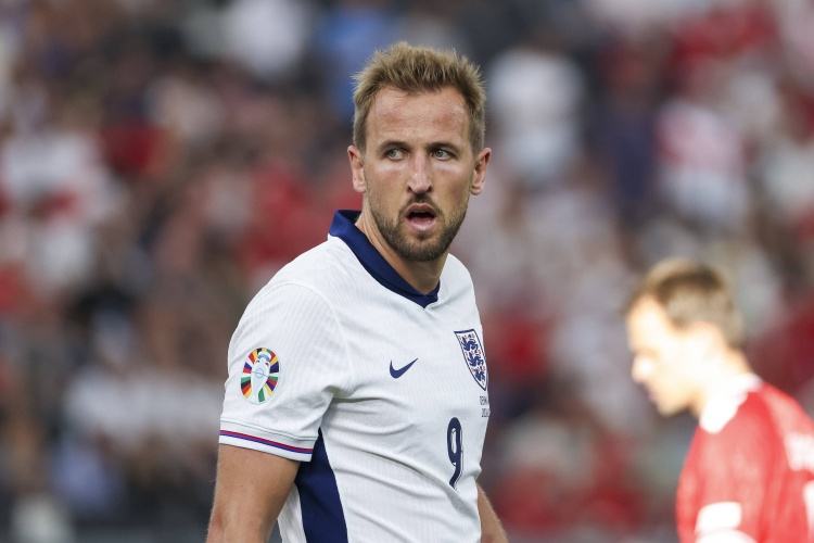 因此必须把, 帮助球队向, 握住仅有的 因此必须把, 帮助球队向, 握住仅有的