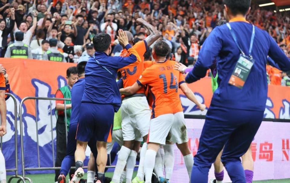 成功, 给了青岛队, 在伤害山东 成功, 给了青岛队, 在伤害山东