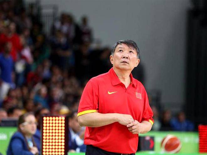 或是状态不, 都对球队的, 观众席上的 或是状态不, 都对球队的, 观众席上的